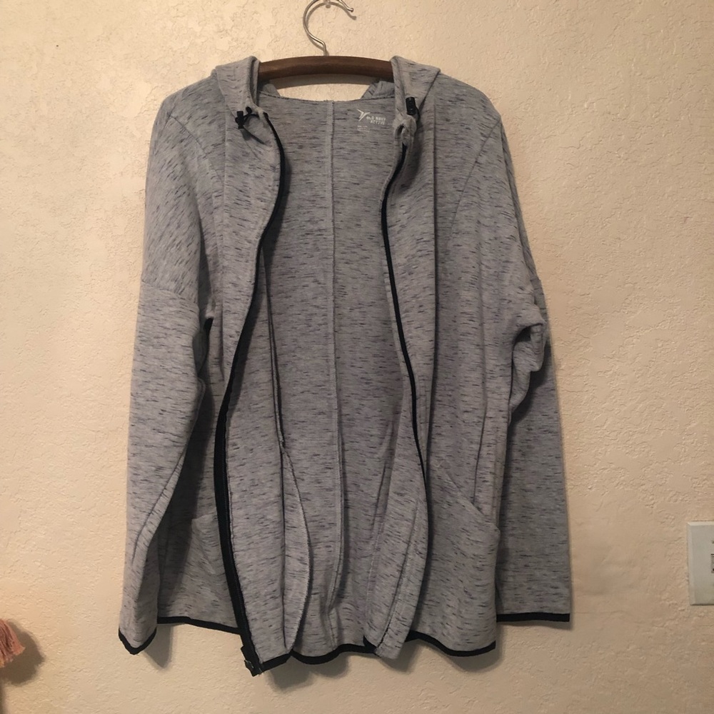 grey zip up active wear sweatshirt